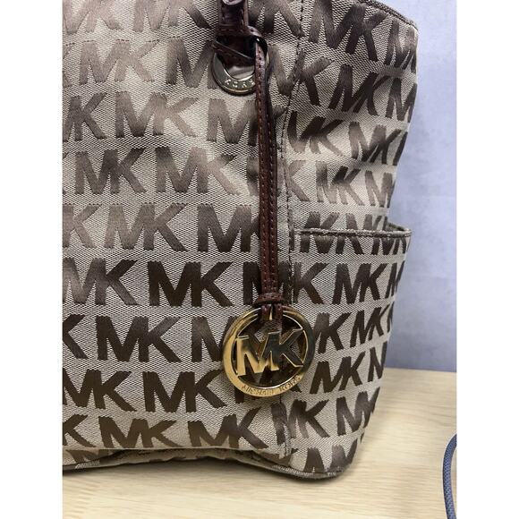 Michael Kors Khaki Signature Canvas Double Handles Tote Bag - Picture 3 of 16